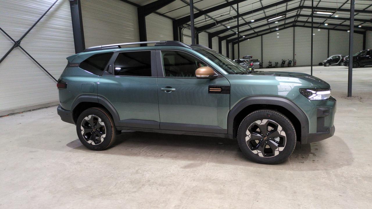 DACIA BIGSTER HYBRID 155 EXTREME + PACK PARKING + PACK HIVER