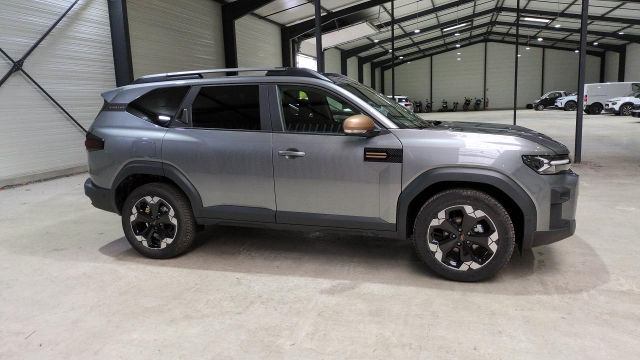 DACIA BIGSTER MILD HYBRID 130 4X4 EXTREME + HAYON MOTORISE + PACK HIVER