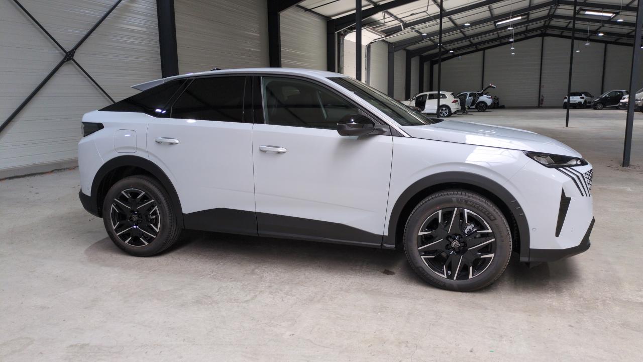 PEUGEOT 3008 NOUVEAU HYBRID 136 E-DCS6 ALLURE SUREQUIPE