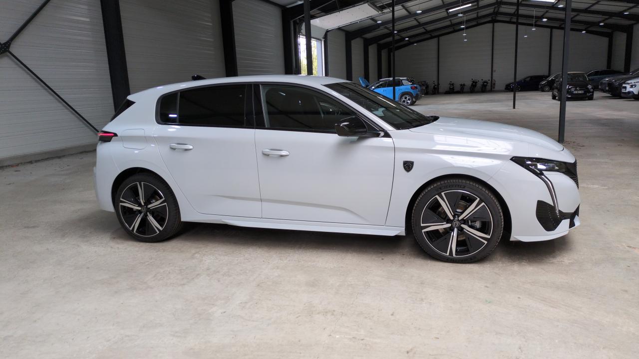 PEUGEOT 308 BLUEHDI 130CH S&S EAT8 GT + PACK VISION 360 AND DRIVE ASSIST PLUS