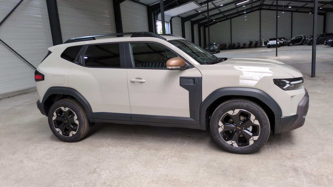 DACIA DUSTER TCE 130 4X2 EXTREME + PACK TECHNO + PACK CITY