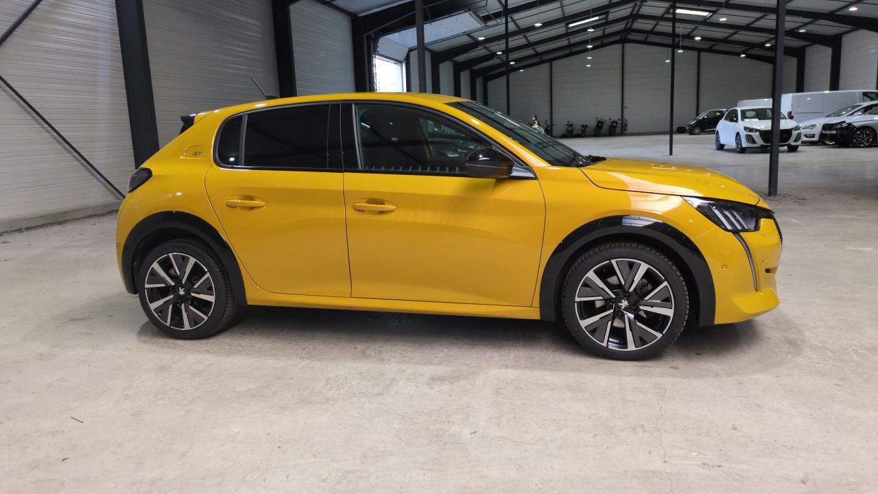 PEUGEOT 208 PURETECH 100 S&S BVM6 GT