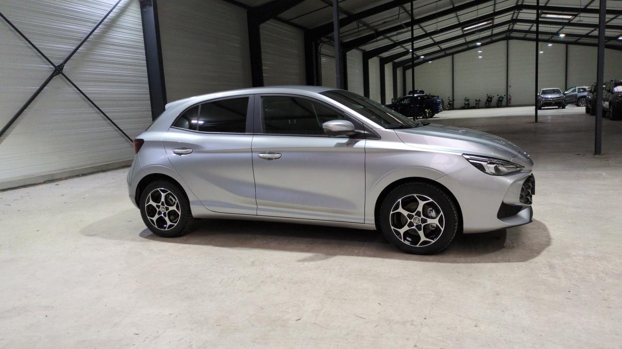 MG MG3 1.5 L HYBRID+ 195 CH LUXURY + RADAR AR + CAMERA 360