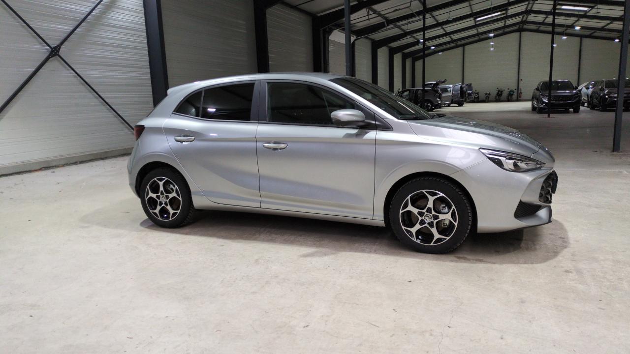 MG MG3 1.5 L HYBRID+ 195 CH LUXURY + RADAR AR + CAMERA 360