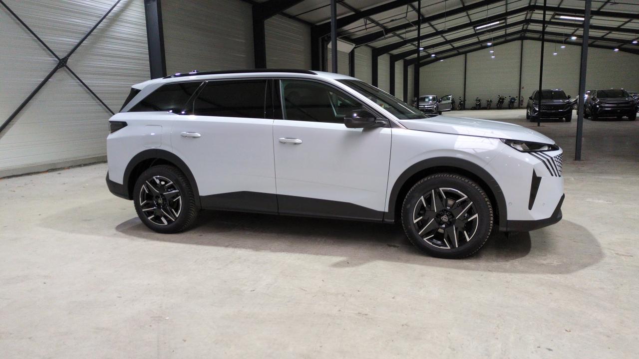 PEUGEOT 5008 NOUVEAU HYBRID 145 E-DCS6 7PL ALLURE SUREQUIPE