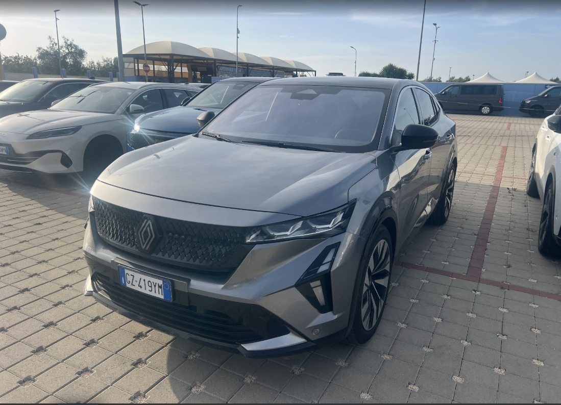 RENAULT RAFALE E-TECH FULL HYBRID 200 CH TECHNO