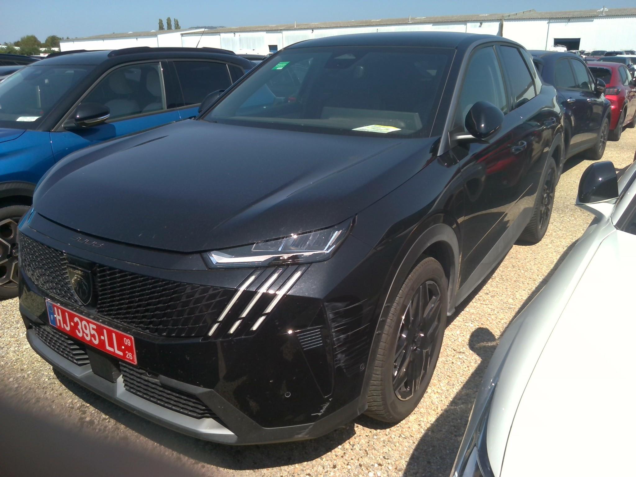 PEUGEOT 3008 HYBRID 145 E-DCS6 ALLURE BUSINESS